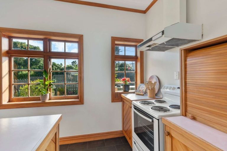 Photo of property in 1 Kent Road, Regent, Whangarei, 0112