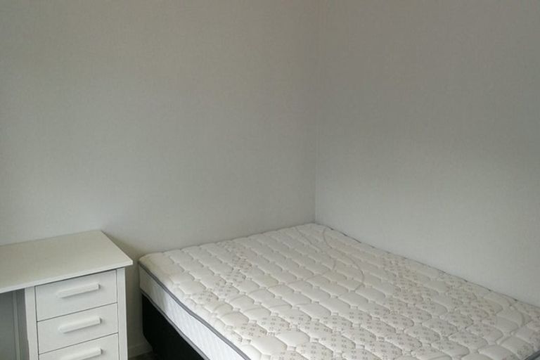 Photo of property in 1/41 Yeovil Road, Te Atatu Peninsula, Auckland, 0610