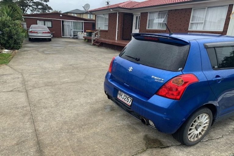 Photo of property in 11 Treviso Place, Clover Park, Auckland, 2023