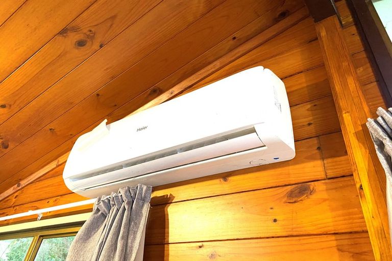 Photo of property in 43 Cheriton Road, Mellons Bay, Auckland, 2014