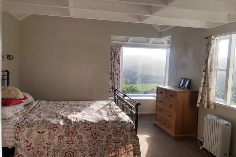 Photo of property in 9 Indira Place, Khandallah, Wellington, 6035