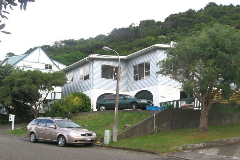 Photo of property in 8 Govind Grove, Ngaio, Wellington, 6035