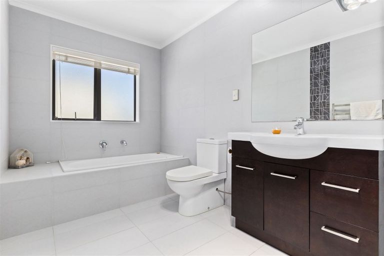 Photo of property in 6 Pony Park Place, Beachlands, Auckland, 2018