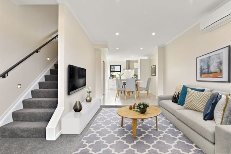 Photo of property in 17 Vincent Mcgrath Crescent, Swanson, Auckland, 0614