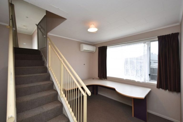 Photo of property in 10 Robert Street, Otatara, Invercargill, 9879