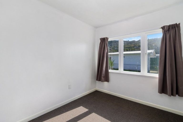 Photo of property in 2 Park Road, Western Heights, Rotorua, 3015