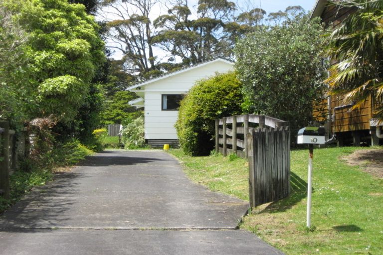 Photo of property in 10 Rheingold Place, Huapai, Kumeu, 0810