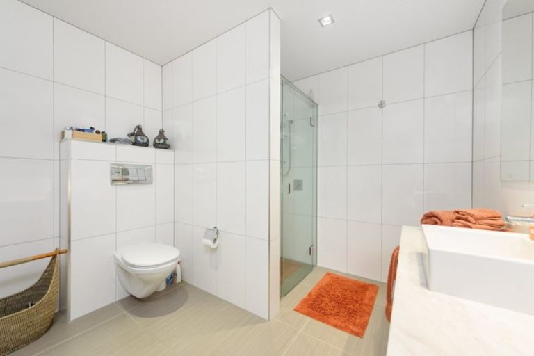 Photo of property in 4/50 Marine Parade, Mount Maunganui, 3116