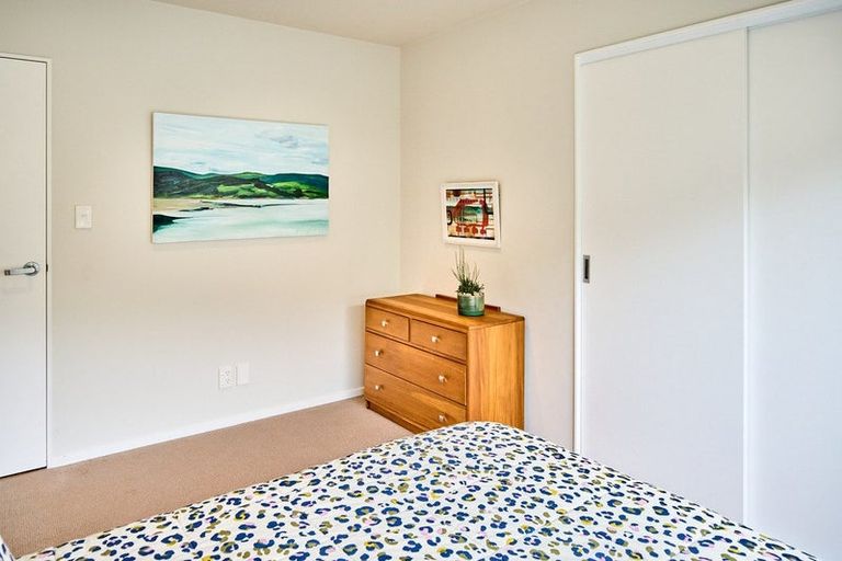 Photo of property in 5a Lambley Road, Titahi Bay, Porirua, 5022