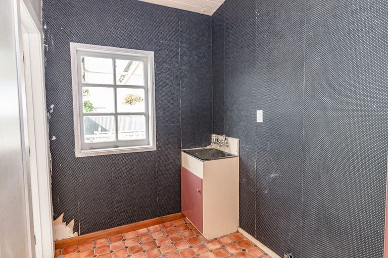 Photo of property in 65 Gonville Avenue, Gonville, Whanganui, 4501