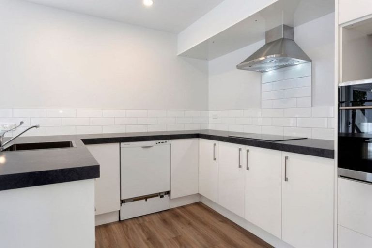 Photo of property in 24 Millcroft Place, Parklands, Christchurch, 8083