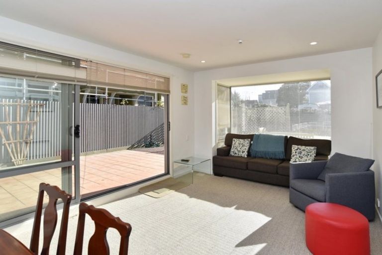 Photo of property in 4/245 Montreal Street, Christchurch Central, Christchurch, 8013
