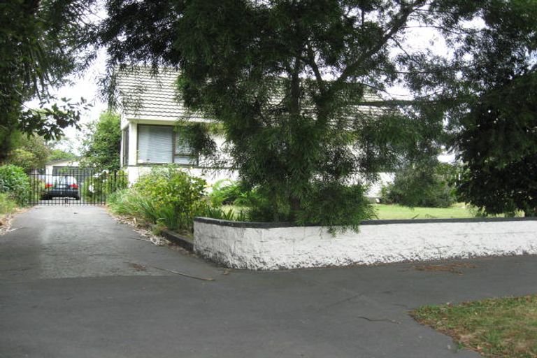 Photo of property in 6 Ballantyne Avenue, Upper Riccarton, Christchurch, 8041