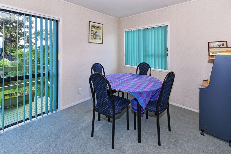 Photo of property in 84 Sykes Road, Weymouth, Auckland, 2103