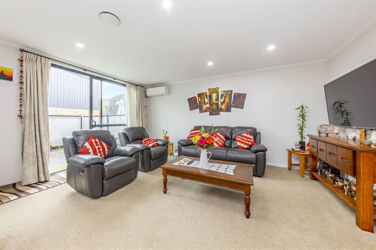 Photo of property in 3/182 Flat Bush School Road, Flat Bush, Auckland, 2019