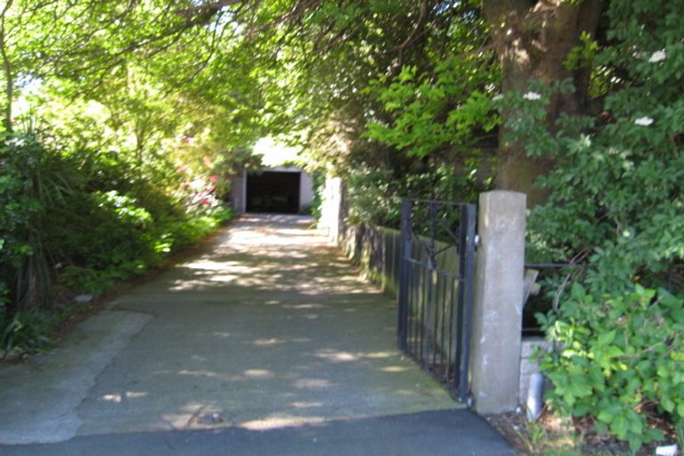 Photo of property in 33 New Brighton Road, Shirley, Christchurch, 8061