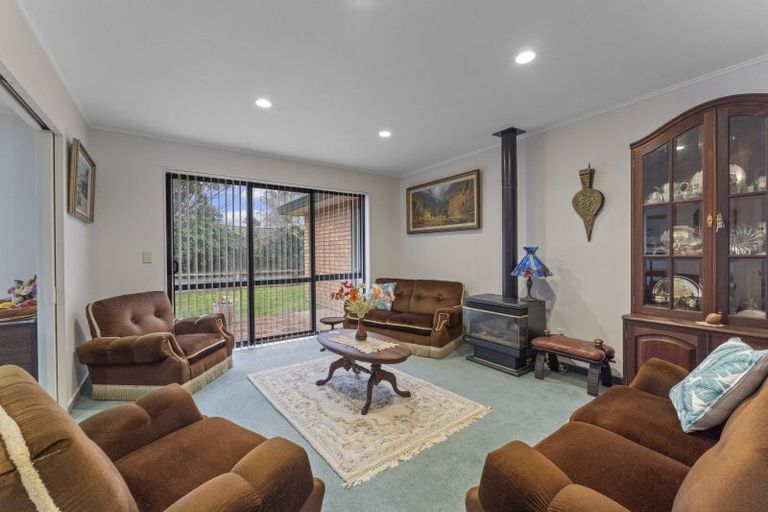 Photo of property in 33 College Drive, Paraparaumu, 5032