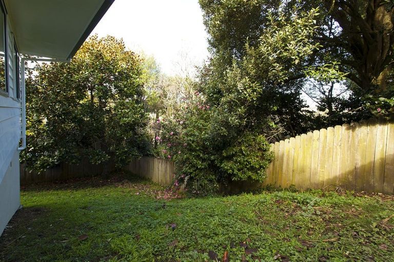 Photo of property in 2/1 Keys Street, Belmont, Auckland, 0622