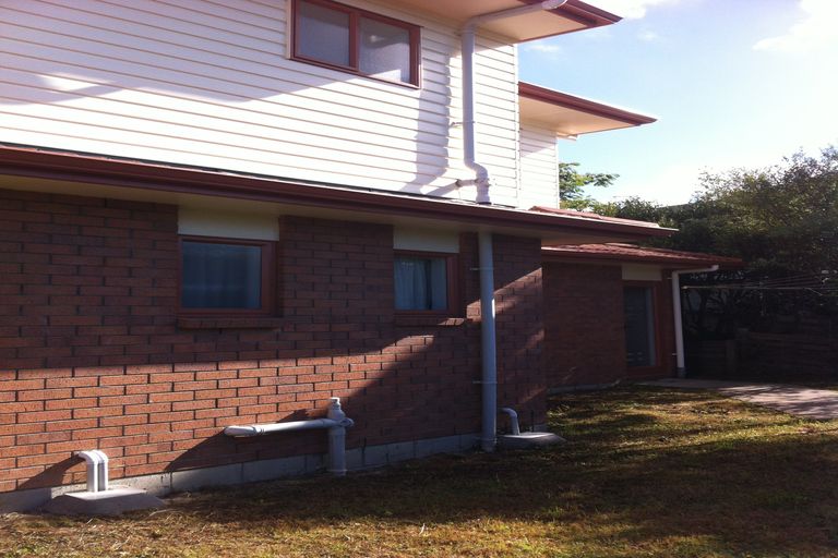 Photo of property in 63c Redoubt Road, Goodwood Heights, Auckland, 2105