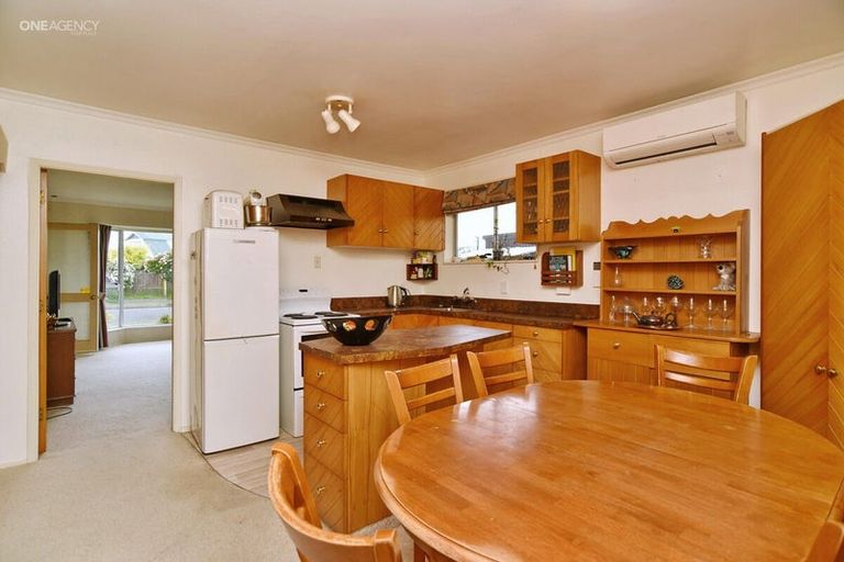 Photo of property in 2/9 Chilton Drive, Mairehau, Christchurch, 8052