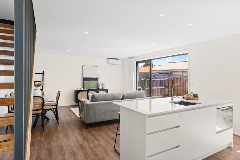 Photo of property in 1/45 Division Street, Riccarton, Christchurch, 8041