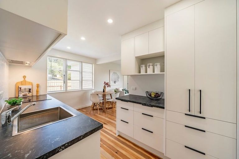 Photo of property in 31 Newcombe Street, Naenae, Lower Hutt, 5011