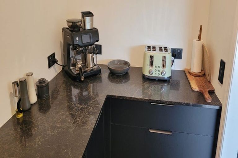 Photo of property in 7 Ribbonwood Lane, Kinloch, Taupo, 3377