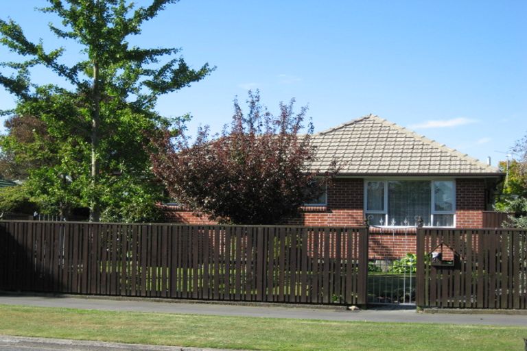 Photo of property in 26 Bevington Street, Avonhead, Christchurch, 8042