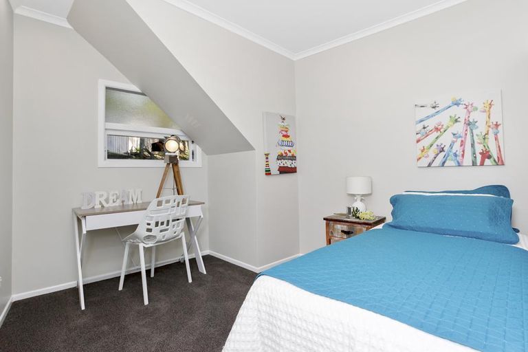 Photo of property in 57 Kohu Road, Titirangi, Auckland, 0604