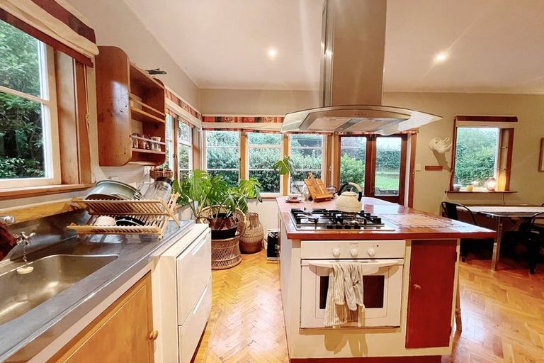 Photo of property in 20 Fraser Avenue, Johnsonville, Wellington, 6037