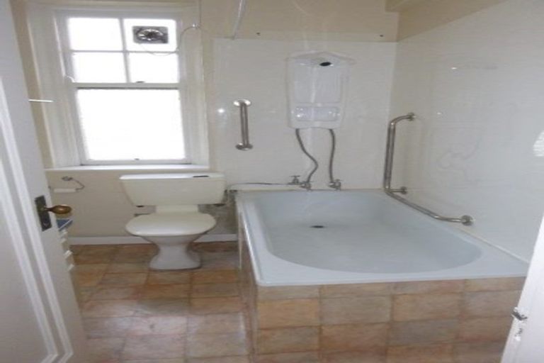 Photo of property in Blythswood Flats, 29/3 Aro Street, Aro Valley, Wellington, 6021