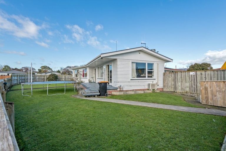 Photo of property in 46 Sutherland Crescent, Westbrook, Palmerston North, 4412