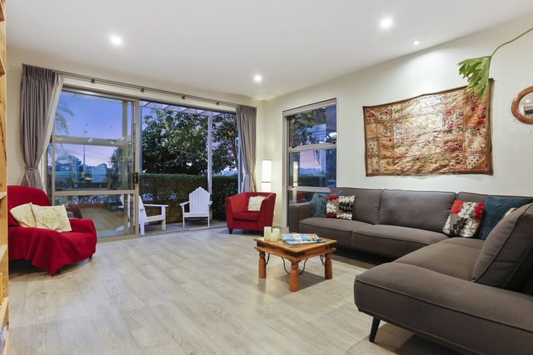 Photo of property in 87 Buckley Avenue, Hobsonville, Auckland, 0616