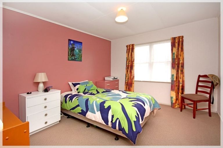 Photo of property in 17 Clyde Street, Levin, 5510