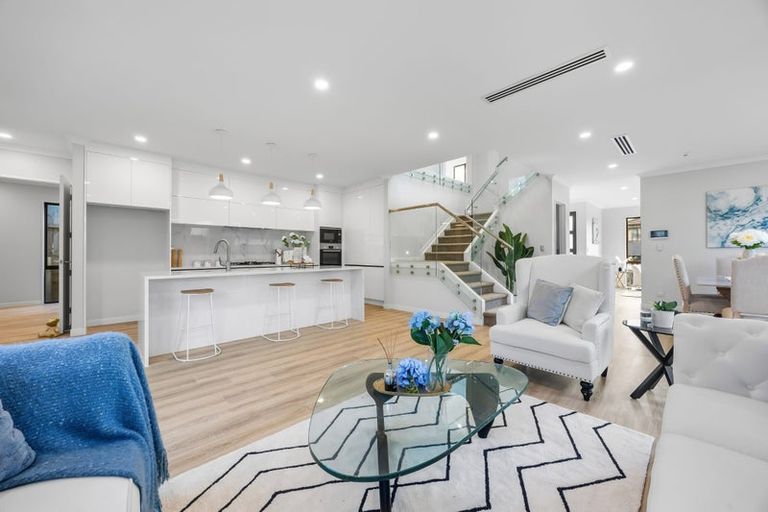 Photo of property in 78 Drumbuoy Drive, Flat Bush, Auckland, 2019