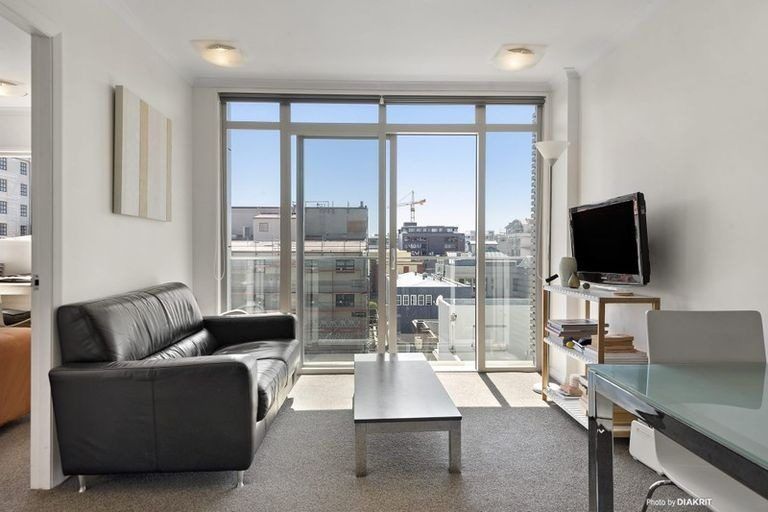 Photo of property in Monvie Apartments, 401/15 Holland Street, Te Aro, Wellington, 6011