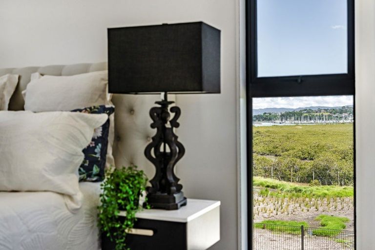 Photo of property in 13/10 Ngaroma House Drive, Hobsonville, Auckland, 0616