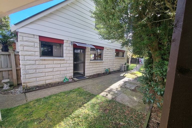 Photo of property in 11 Cedar Crescent, Mosgiel, 9024