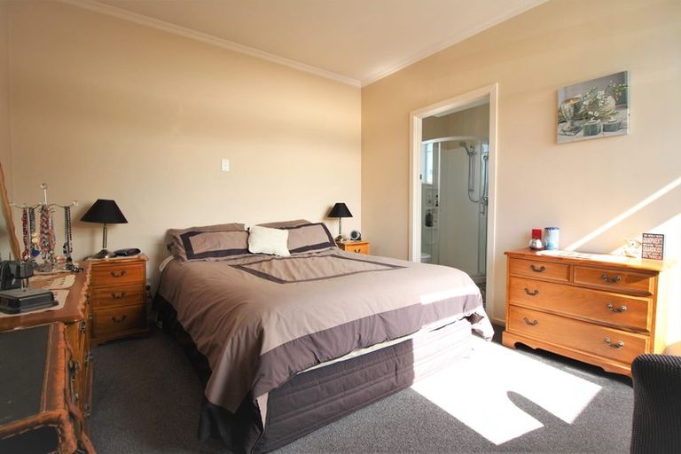 Photo of property in 54 Shannon Street, Alexandra, 9320