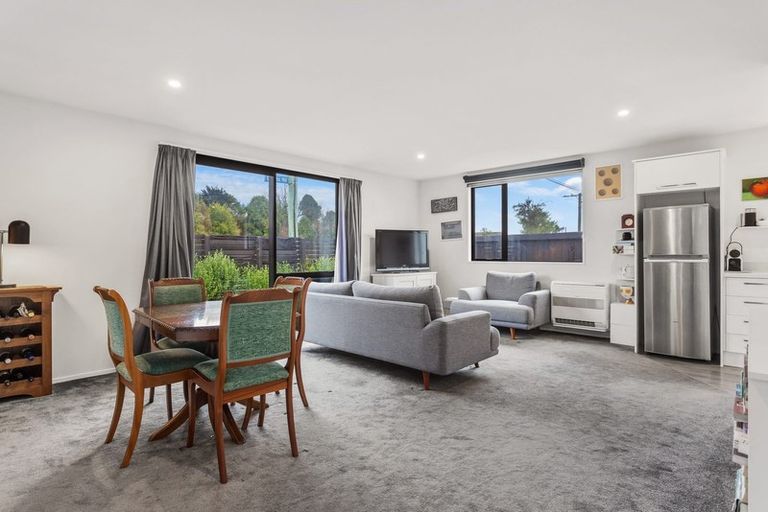 Photo of property in 82 Grants Road, Papanui, Christchurch, 8053