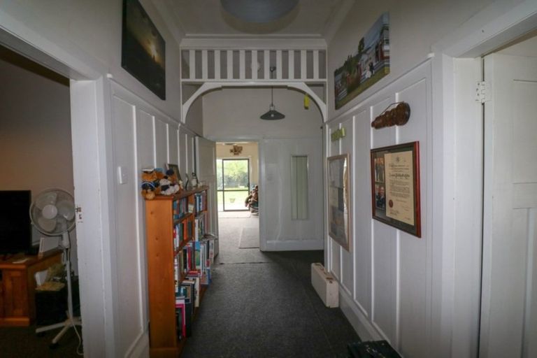 Photo of property in 68 Barraud Street, Dannevirke, 4930