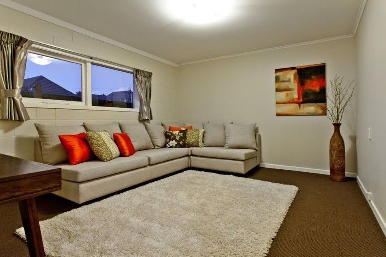 Photo of property in 134 East Coast Road, Forrest Hill, Auckland, 0620