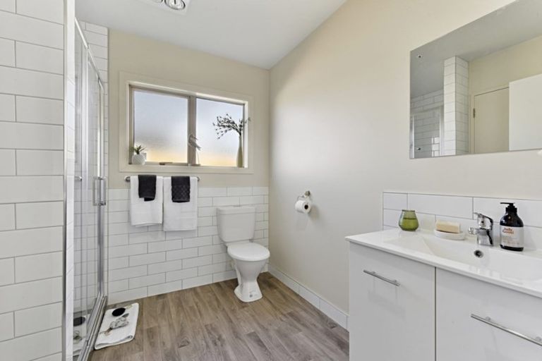 Photo of property in 73 Settlement Road, Papakura, 2110