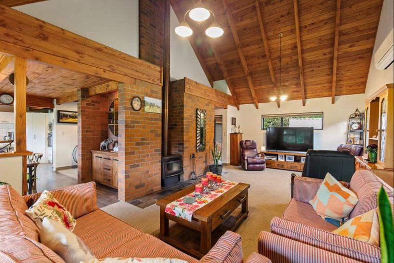 Photo of property in 275 Kimberley Road, Levin, 5571