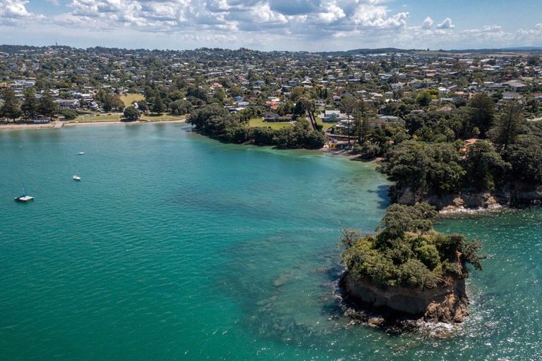 Photo of property in 59-61 Rock Isle Road, Torbay, Auckland, 0630