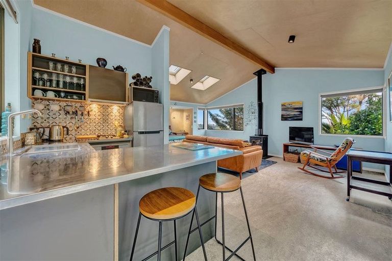 Photo of property in 12 Kereru Grove, Greenhithe, Auckland, 0632