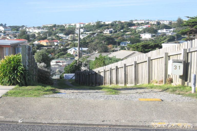 Photo of property in 31 Terrace Road, Titahi Bay, Porirua, 5022