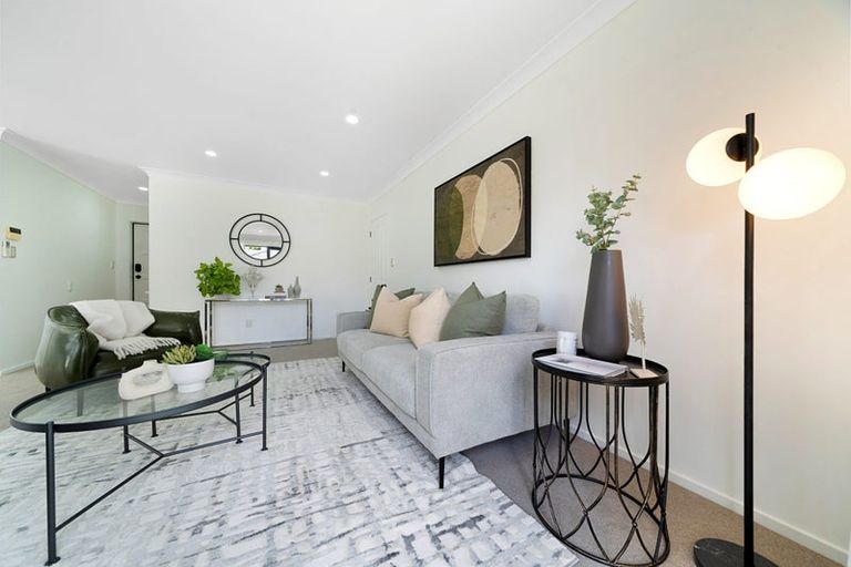 Photo of property in 8 Coupland Court, Glendene, Auckland, 0602