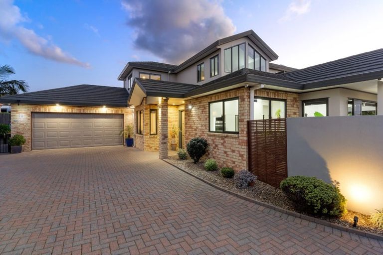 Photo of property in 10 Advance Way, Albany, Auckland, 0632