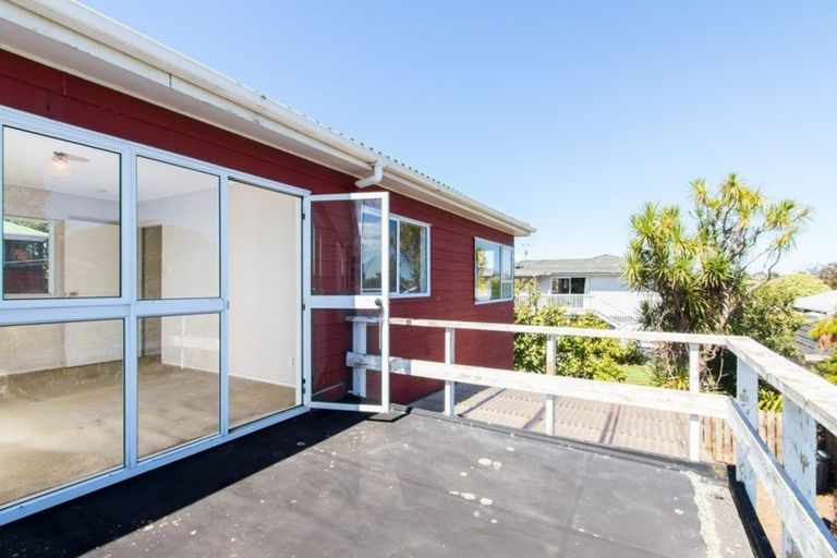 Photo of property in 2/14 Esmonde Road, Takapuna, Auckland, 0622